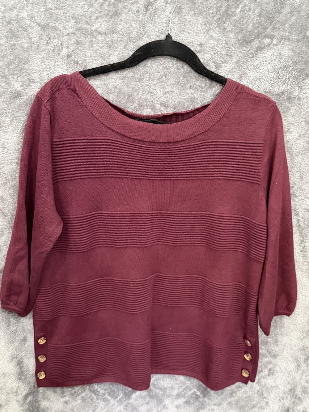 Women's Ribbed Button-Hem Sweater Top - Burgundy